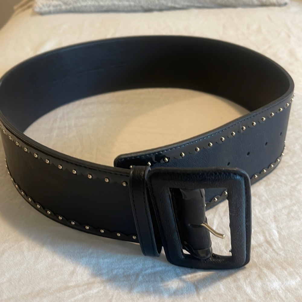 Banana Republic size Large belt